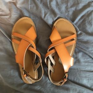 ✨flash sale✨camel brown strappy sandals